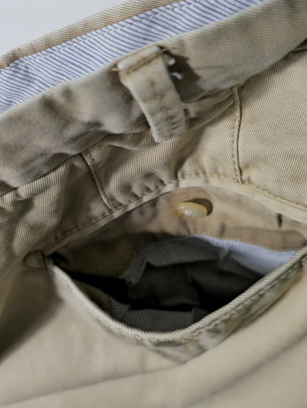 Kirkland Signature Men's Tan Flat-Front Shorts